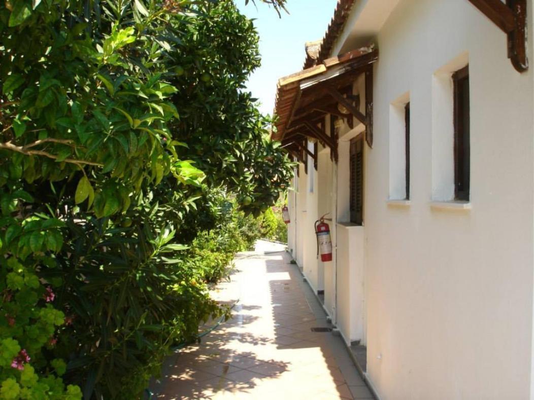 Ilias Appartements Tsaprounis Ellinika  Exterior foto