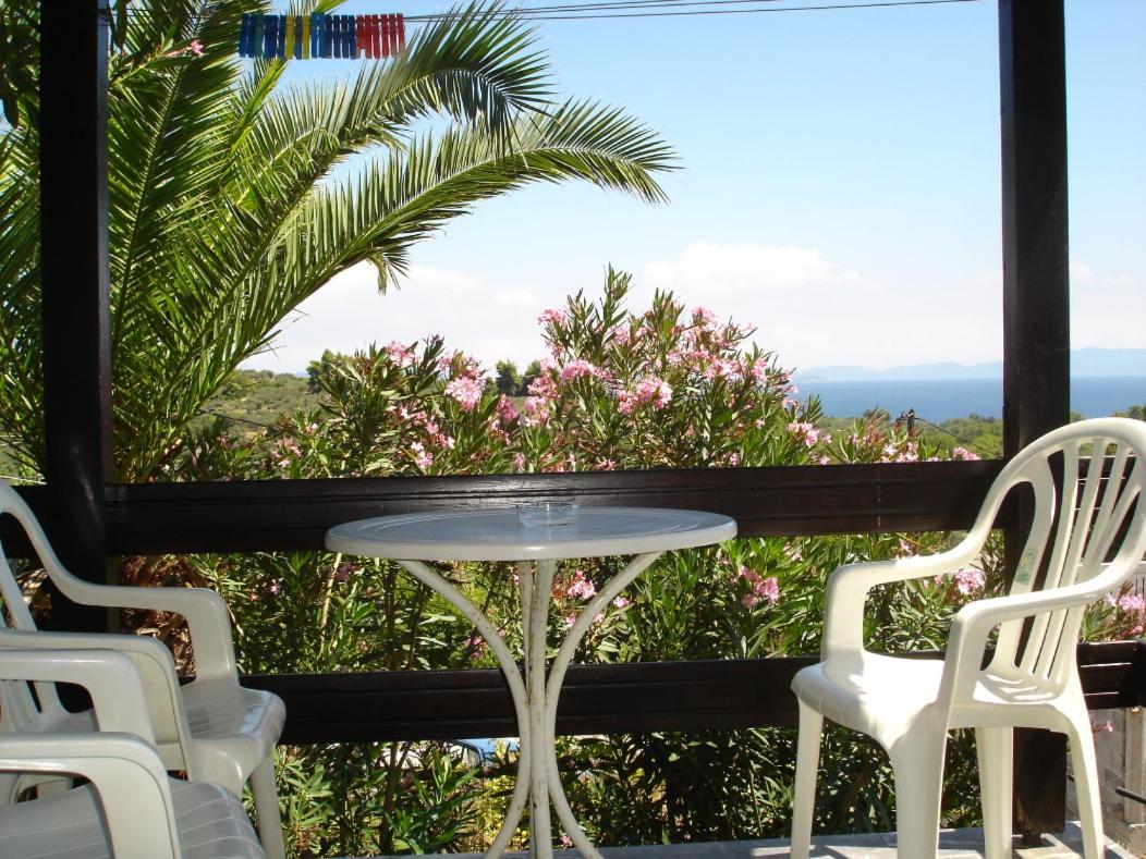 Ilias Appartements Tsaprounis Ellinika  Exterior foto